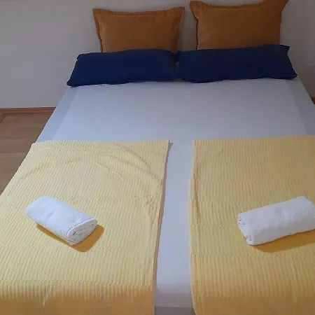 Apartment Hari 3