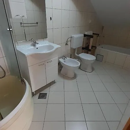 Hari 3 Apartment